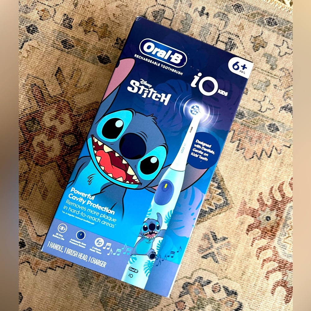 Oral-B iO Kids Disney Stitch Electric Rechargeable Toothbrush timer sensor NIB